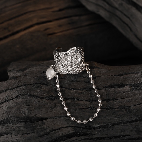 Silver and Pearl Beaded Ear Cuff - Picture 3 of 4